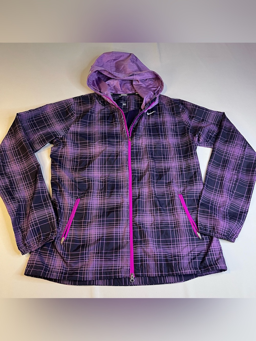 Nike Women's Purple Plaid Hooded Running Jacket with Pink Trim